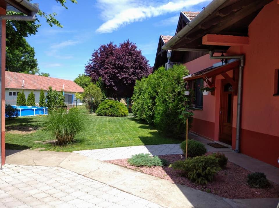 Dumalux Apartment Subotica Exterior foto